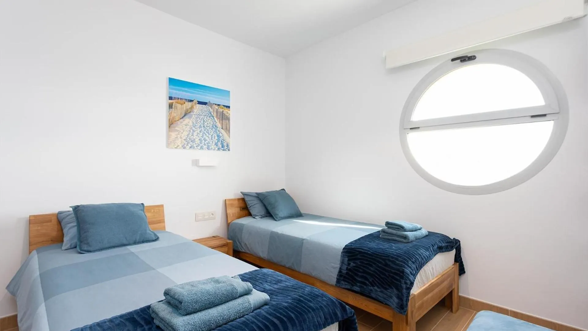Vivi Homes -Vista Mar Pool, Terrace, Golf & Sea View Fuengirola Apartment
